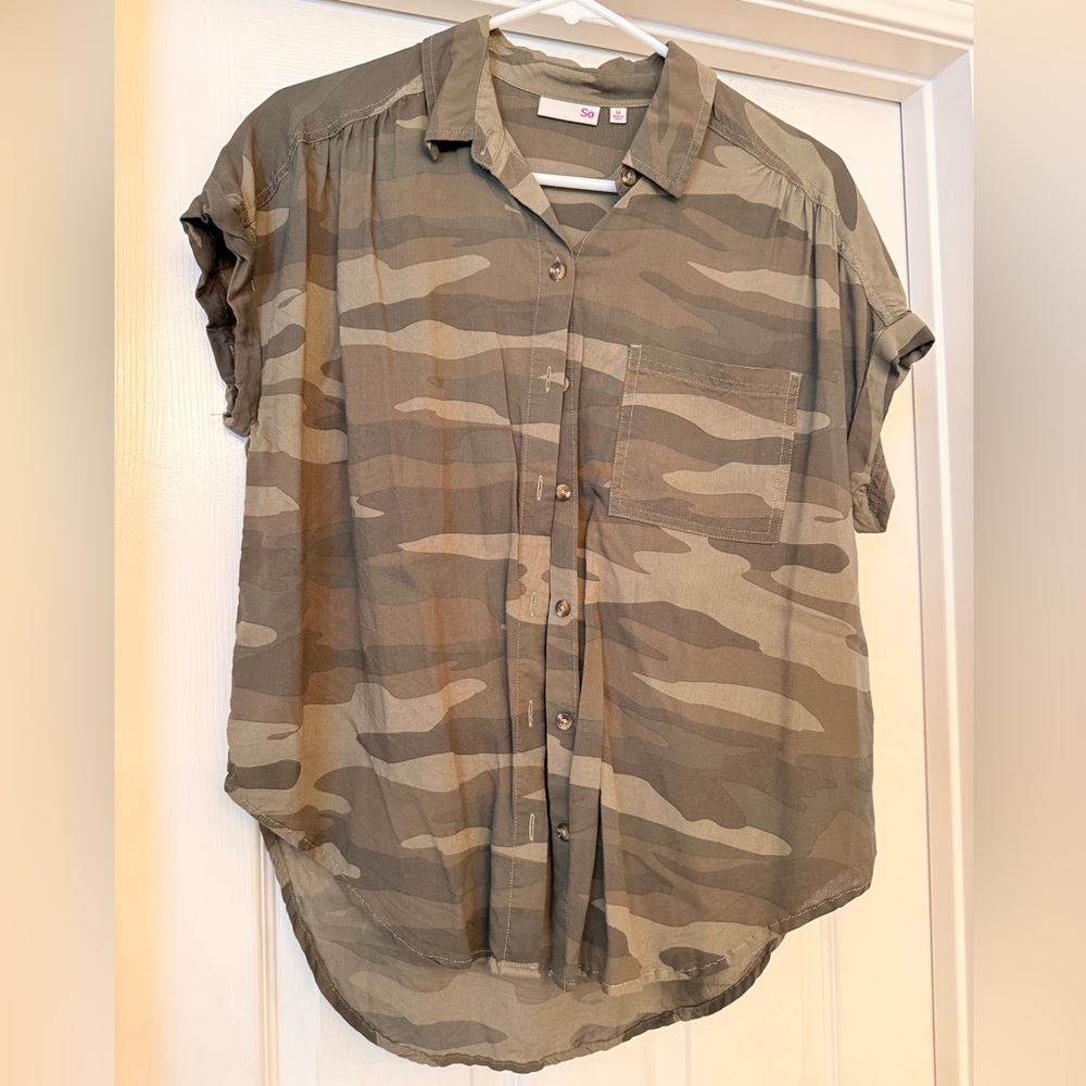 SO Camo print cotton button down shirt